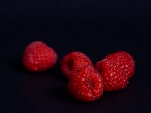 Preview wallpaper raspberries, berries, fresh, macro