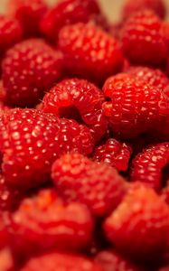 Preview wallpaper raspberries, berries, fruits, macro