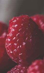 Preview wallpaper raspberries, berries, macro, ripe, fresh