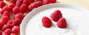 Preview wallpaper raspberries, berries, yogurt