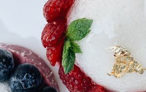 Preview wallpaper raspberries, blueberries, berries, mint, dessert