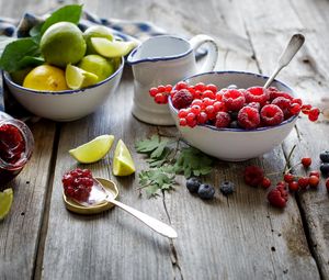 Preview wallpaper raspberries, blueberries, currants, red berries, lemon, lime, citrus, fruit, jam, jar, spoon