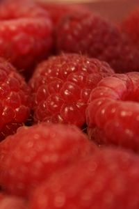 Preview wallpaper raspberry, berry, fruit, macro, red