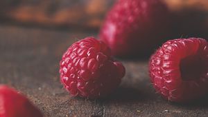 Preview wallpaper raspberry, berry, fruit, macro, surface