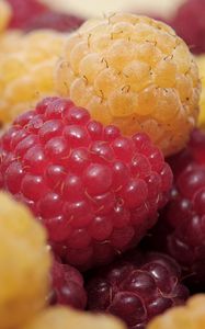 Preview wallpaper raspberry, berry, ripe, sweet