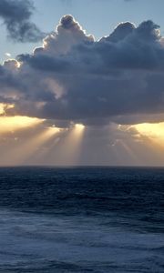 Preview wallpaper rays sun, clouds, sea, horizon