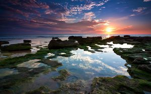 Preview wallpaper reeves, decline, sun, light, outflow, pools, rocks, stones, sea, coast, evening, silence, sky