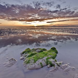 Preview wallpaper reeves, stone, moss, outflow, evening, twilight, pool, water, clouds, sky