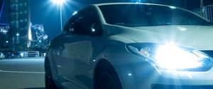 Preview wallpaper renault megane, headlights, light, night