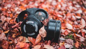 Preview wallpaper respirator, foliage, autumn, fallen