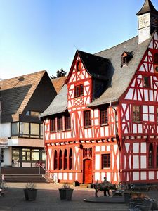 Preview wallpaper rhens, germany, street, building, alley, road