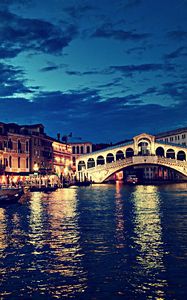 Preview wallpaper rialto bridge, italy, night, river, building