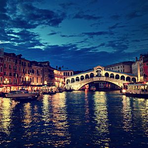 Preview wallpaper rialto bridge, italy, night, river, building