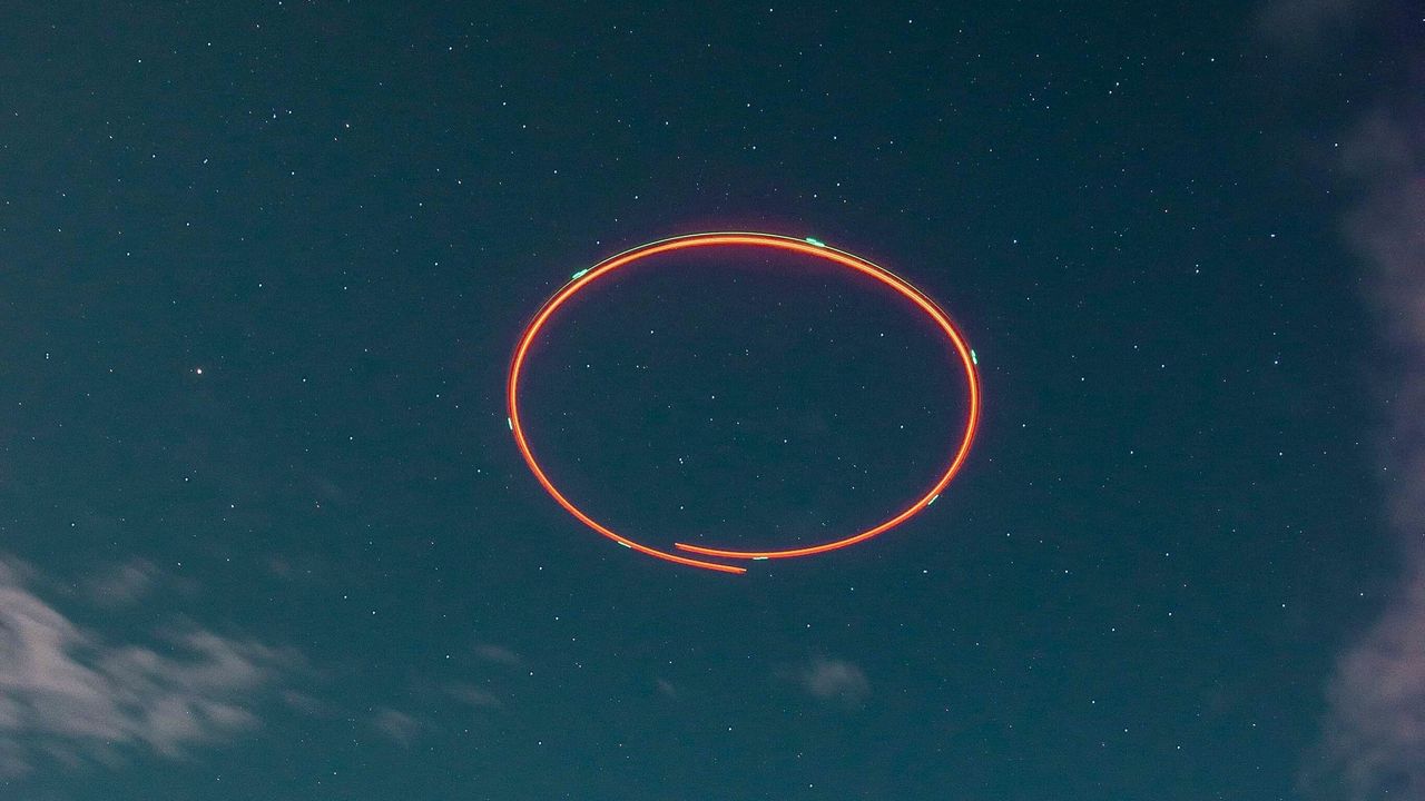 Wallpaper ring, light, sky, long exposure, motion