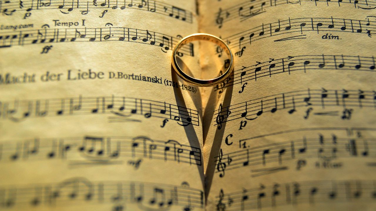 Wallpaper ring, music, heart, shadow, love