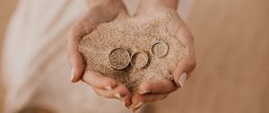 Preview wallpaper rings, hands, sand, palms