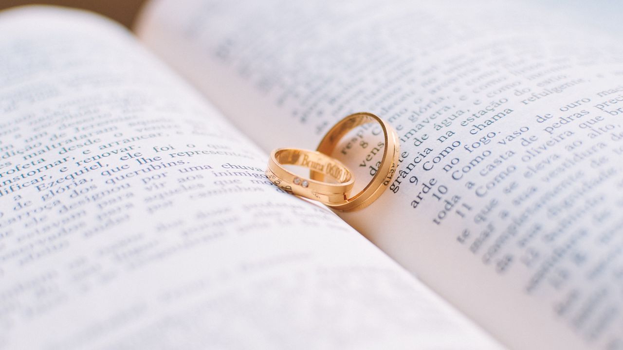 Wallpaper rings, wedding, book, couple, love