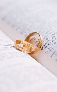 Preview wallpaper rings, wedding, book, couple, love