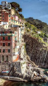 Preview wallpaper riomaggiore, italy, shore, cliff, hdr