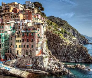 Preview wallpaper riomaggiore, italy, shore, cliff, hdr