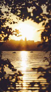 Preview wallpaper river, buildings, silhouettes, sunlight