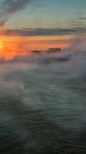 Preview wallpaper river, fog, sun, morning, haze, home, bird, weeds