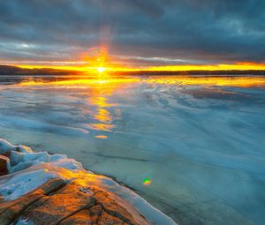 Preview wallpaper river, ice, decline, evening, stone, horizon