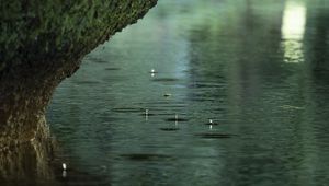 Preview wallpaper river, rain, water, drops, stone, macro