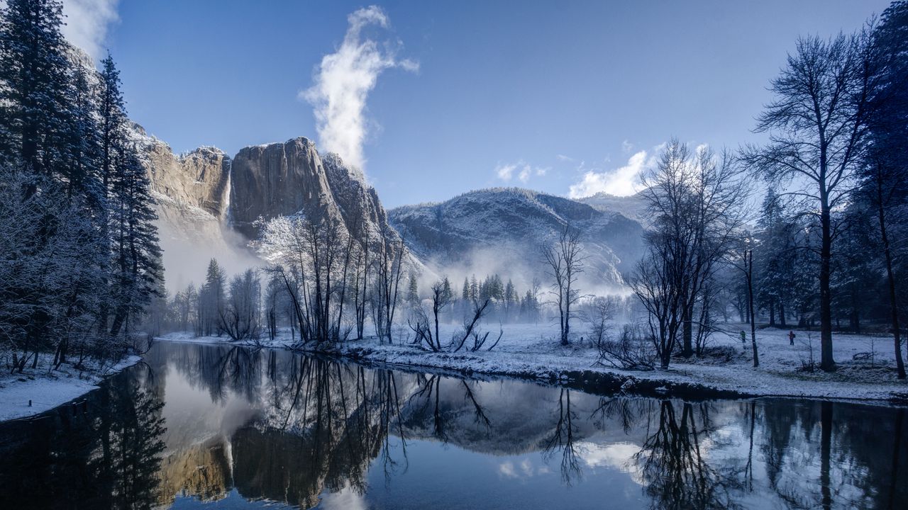 Wallpaper river, reflection, trees, mountain, fog