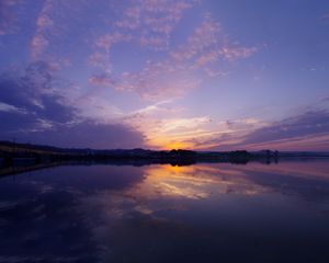 Preview wallpaper river, sunset, horizon, twilight