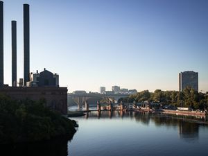 Preview wallpaper river, trees, bridge, buildings, city, mississippi