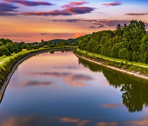 Preview wallpaper river, trees, turn, sunset