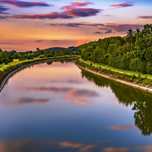 Preview wallpaper river, trees, turn, sunset