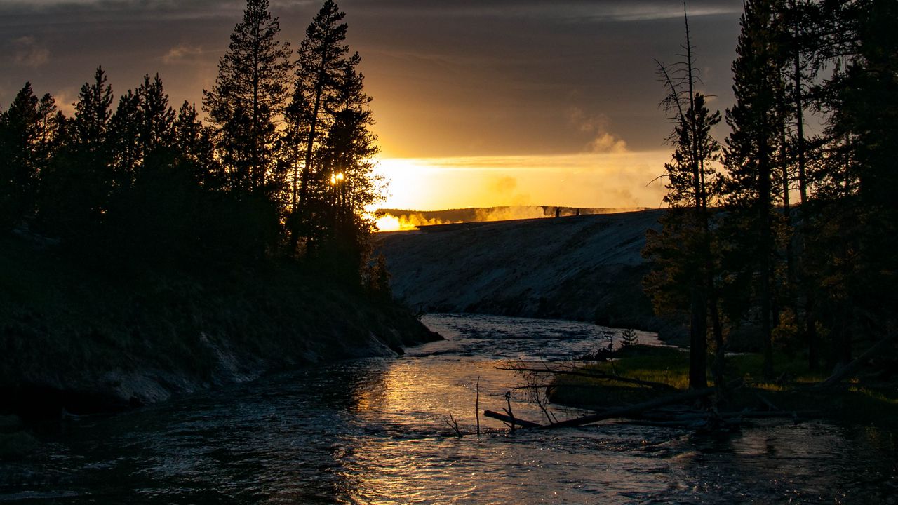 Wallpaper river, trees, twilight