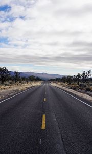 Preview wallpaper road, asphalt, desert, marking, horizon