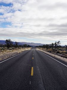 Preview wallpaper road, asphalt, desert, marking, horizon
