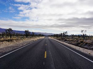 Preview wallpaper road, asphalt, desert, marking, horizon