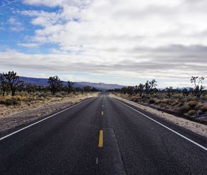 Preview wallpaper road, asphalt, desert, marking, horizon