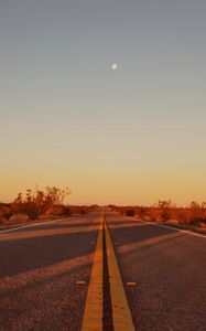 Preview wallpaper road, asphalt, distance, horizon, nature