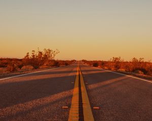 Preview wallpaper road, asphalt, distance, horizon, nature