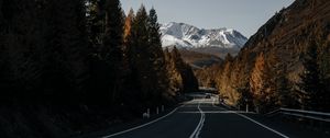 Preview wallpaper road, asphalt, mountains, trees, nature