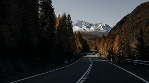 Preview wallpaper road, asphalt, mountains, trees, nature