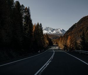 Preview wallpaper road, asphalt, mountains, trees, nature