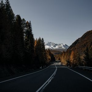 Preview wallpaper road, asphalt, mountains, trees, nature