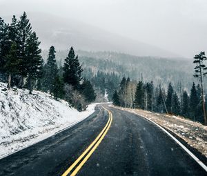 Preview wallpaper road, asphalt, snow, forest, winter