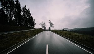 Preview wallpaper road, asphalt, trees, sky