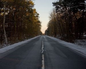 Preview wallpaper road, asphalt, winter, snow