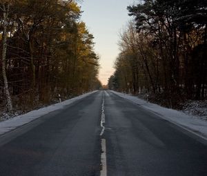 Preview wallpaper road, asphalt, winter, snow