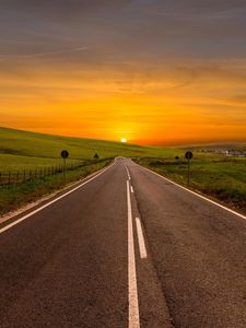 Preview wallpaper road, bending, marking, sunset, sky