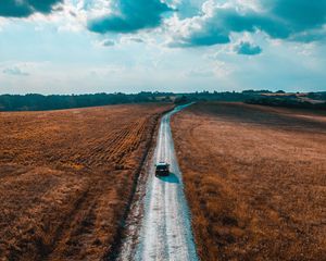 Preview wallpaper road, car, field, horizon, timisoara, romania